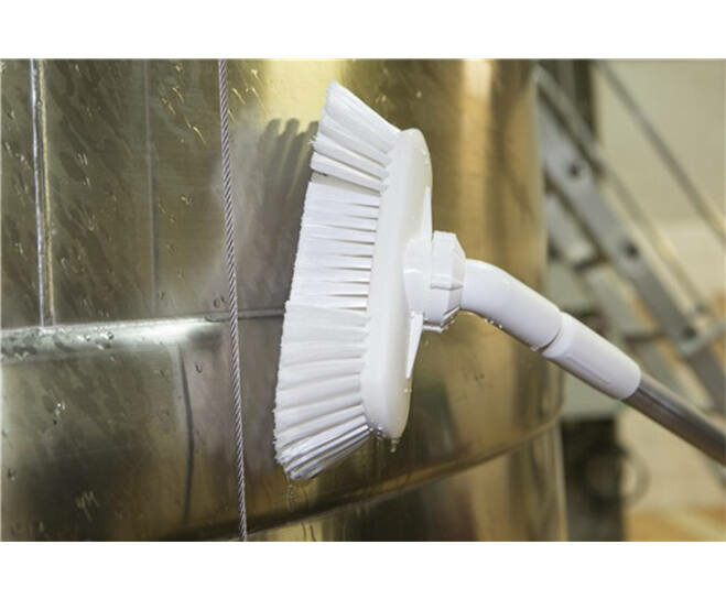 Vikan Hoekverstelbare Zachte Borstel Met Watertoevoer Wit