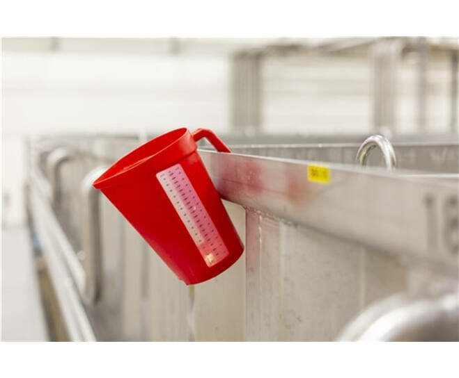 Vikan Hygiëne Maatbeker 2 Liter Rood