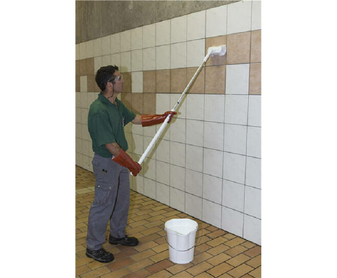 Vikan Hoekverstelbare Zachte  Borstel Met Watertoevoer Wit