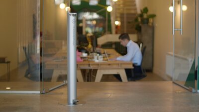 Desinfectiezuil met voetpedaal